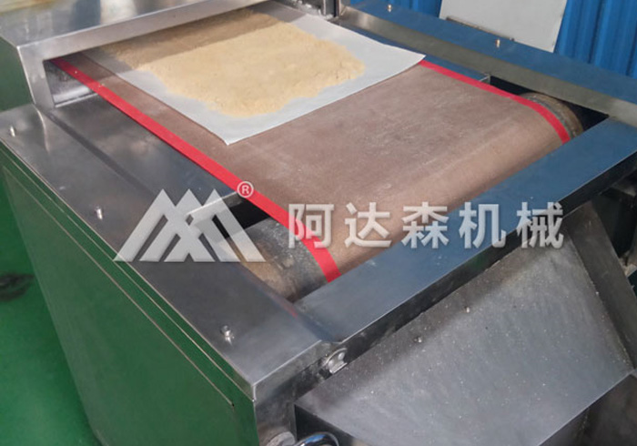 微波干燥機(jī)的特點(diǎn)優(yōu)勢(shì)：節(jié)能效率高、工藝先進(jìn)